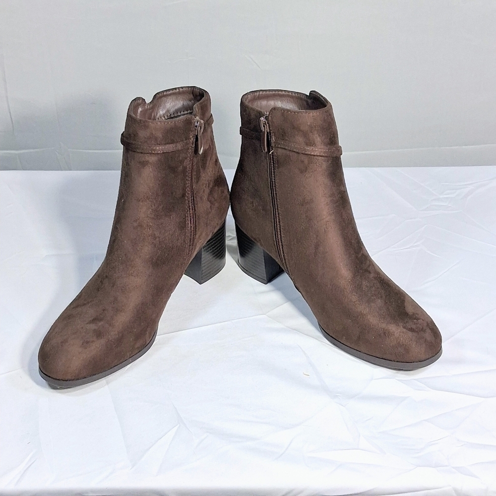 Women's 8.5 Burudani Brown Suede Chunky Heel Zip Ankle Boots/Booties